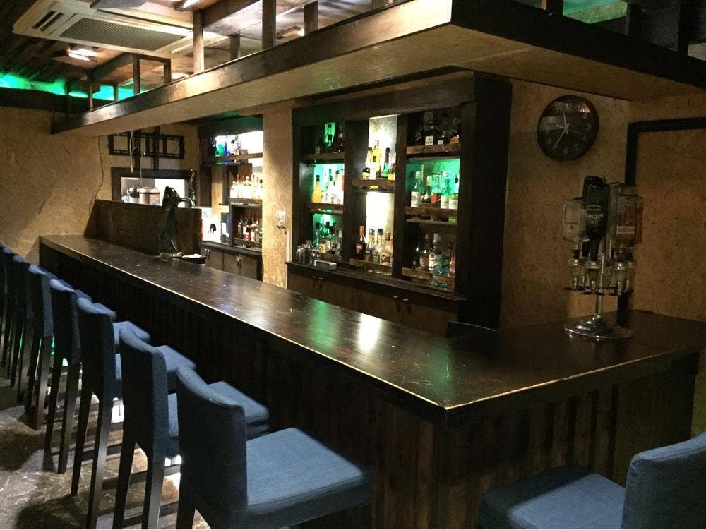 ショットバー アーバンズベース