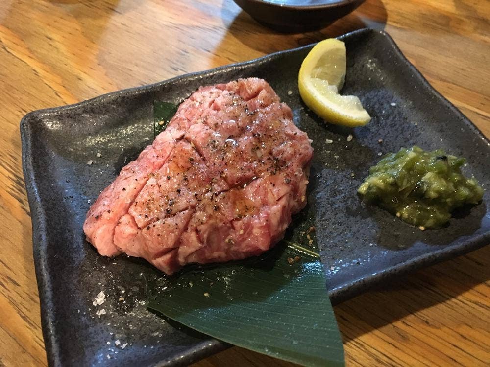 青山ホルモン