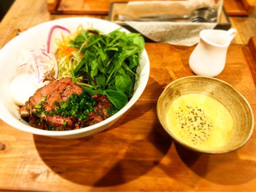ナナイロ食堂