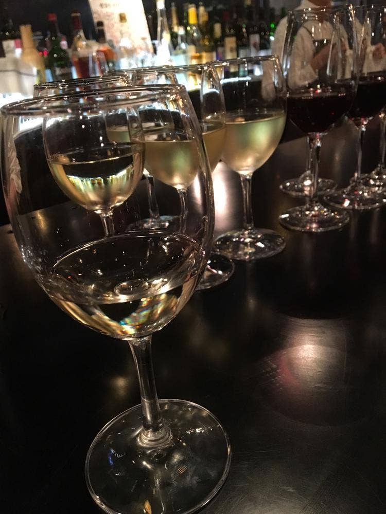 WINE BAR 葵