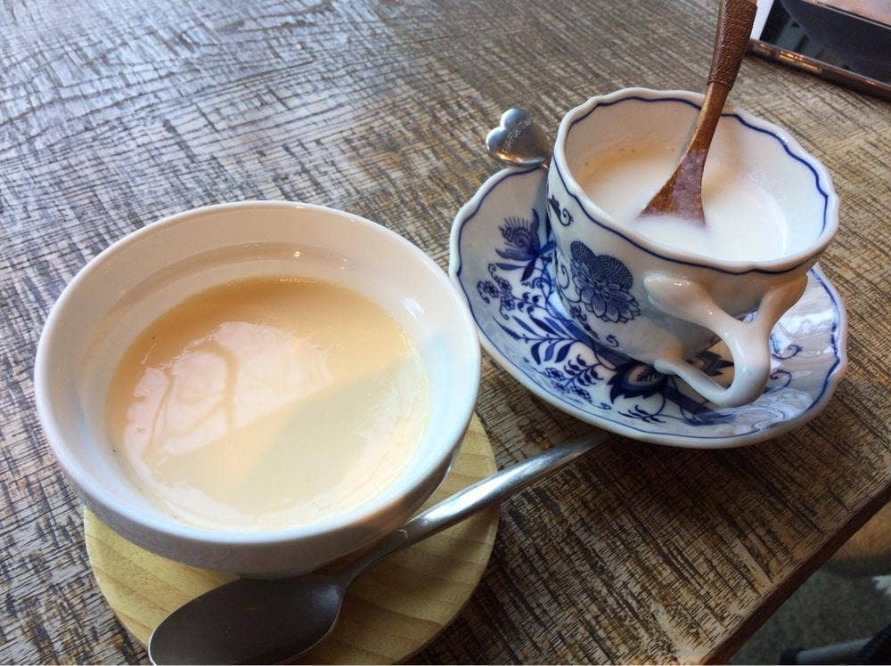 草津 片岡鶴太郎美術館 カフェコーナー