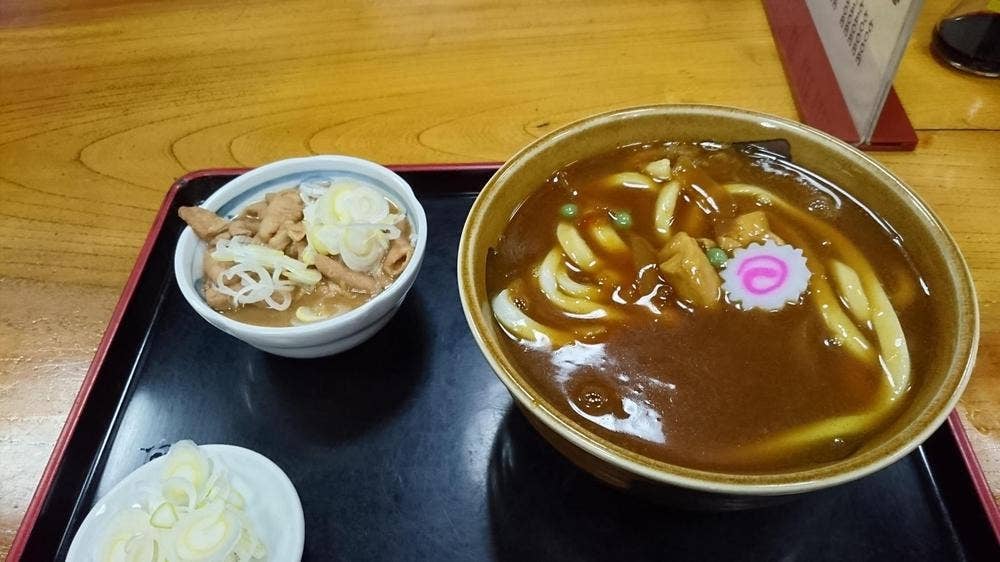 山屋そば店