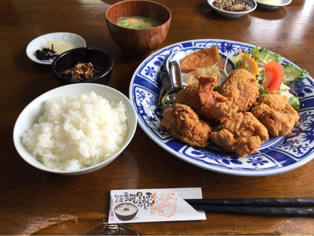 ととろ食堂
