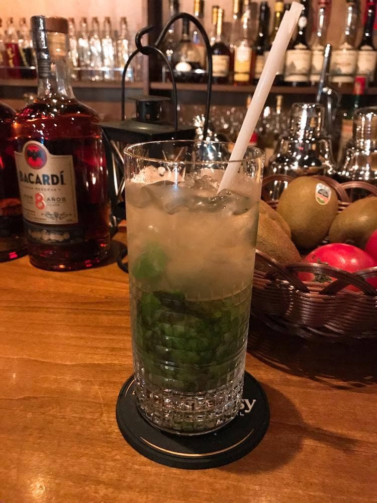 晩餐バール