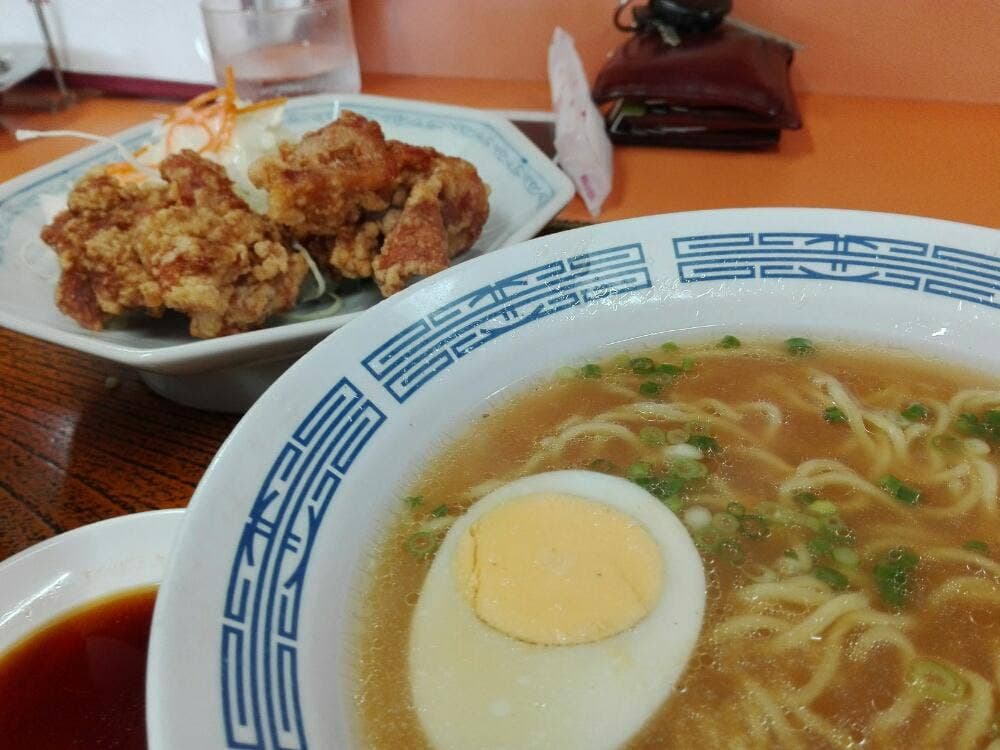 豚太郎 空港店