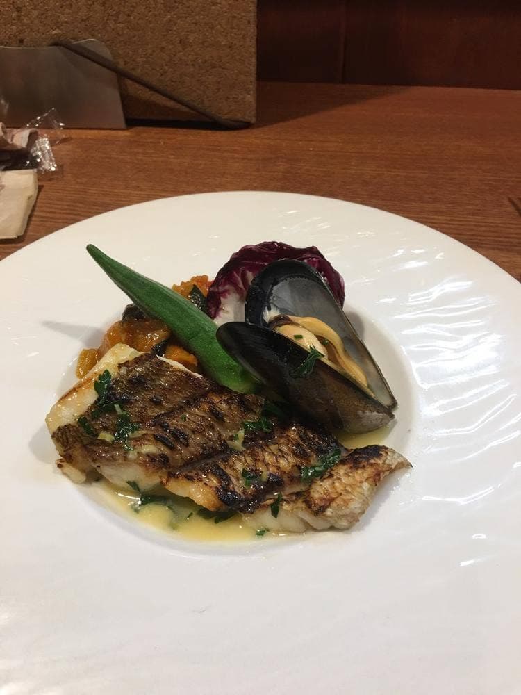 炭火焼きワインバル Piccini