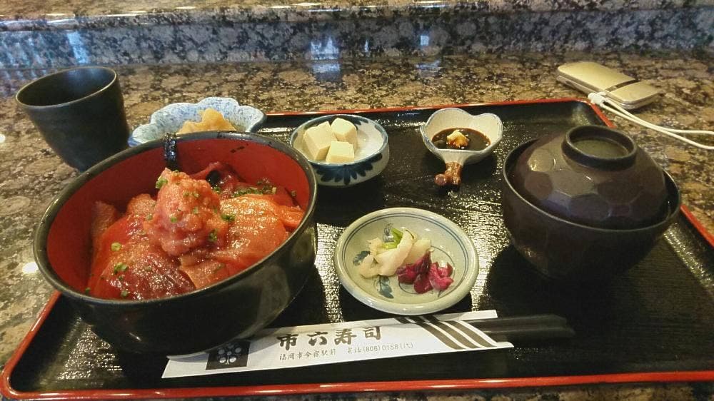寿司割烹 市六