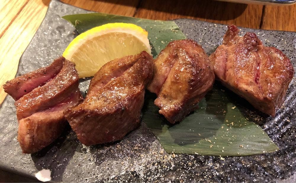 にくまる 平和通り店