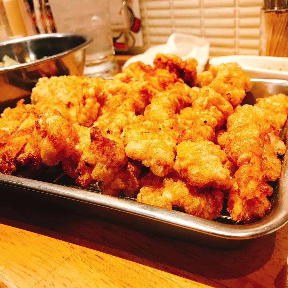 骨付鳥、からあげ、ハイボール がブリチキン。浅草橋店