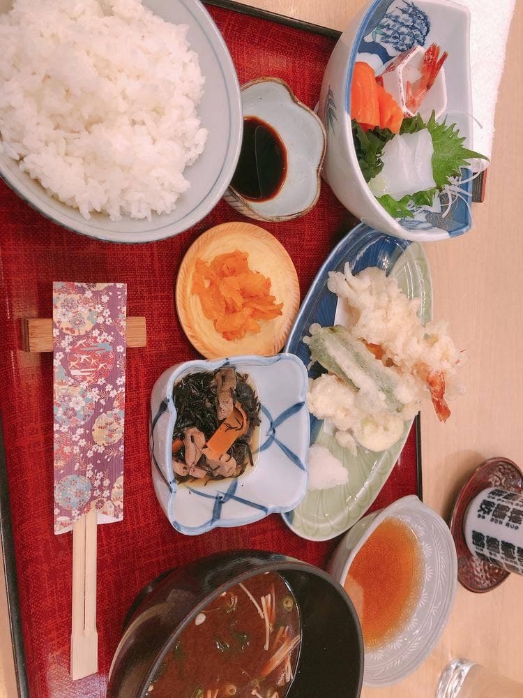 えび三郎ヘップナビオ店