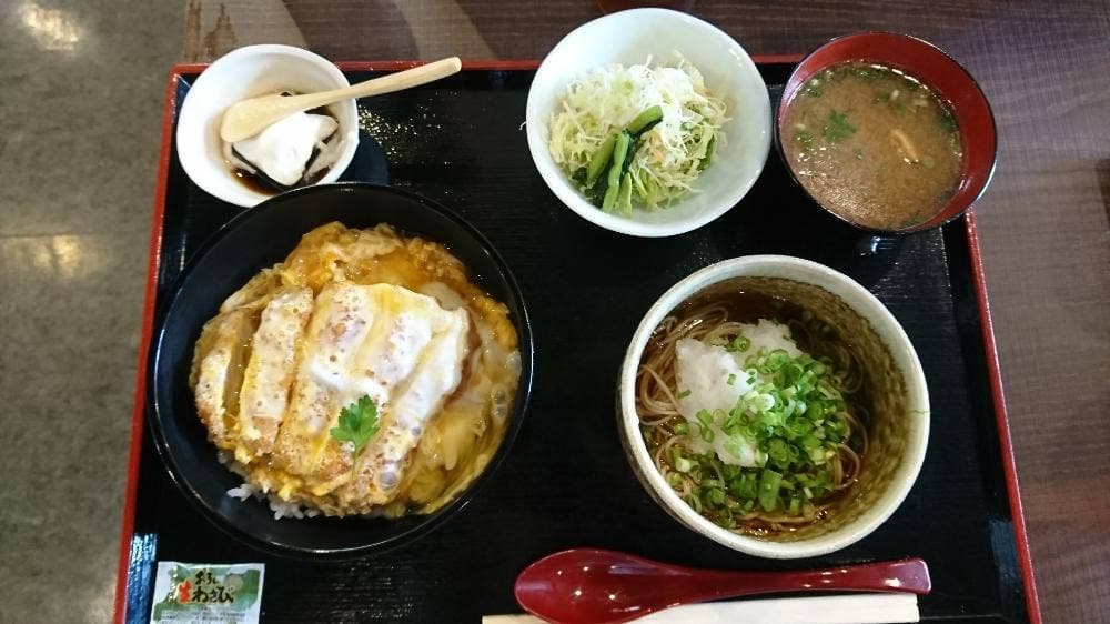 ウマメシ蕎麦食堂