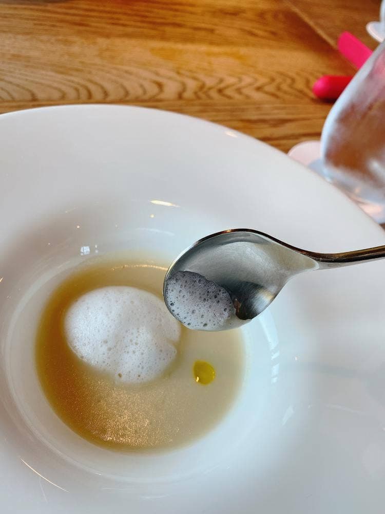 和島トゥー・ル・モンド レストラン Bague