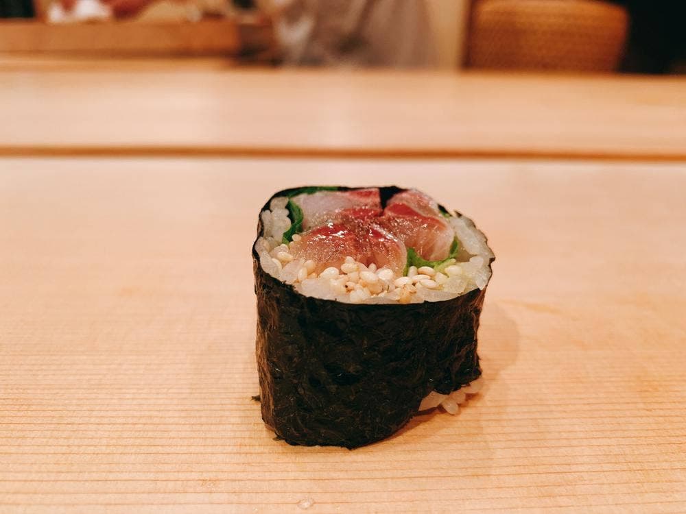 鮨 いし田