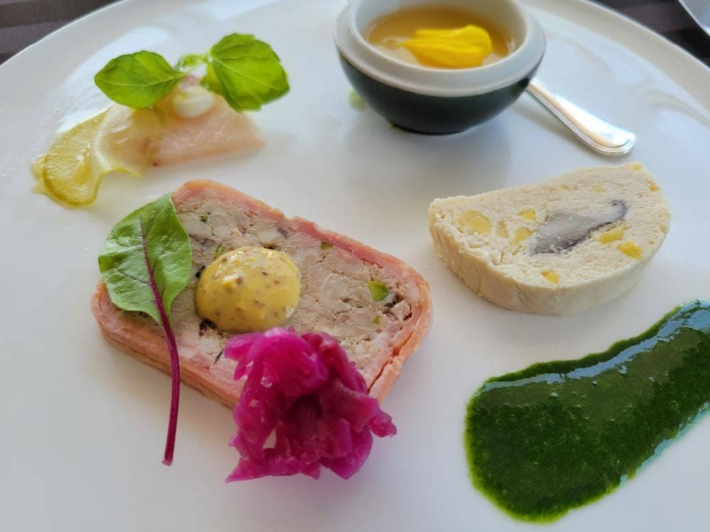 フィオーレ JRホテルクレメント高松