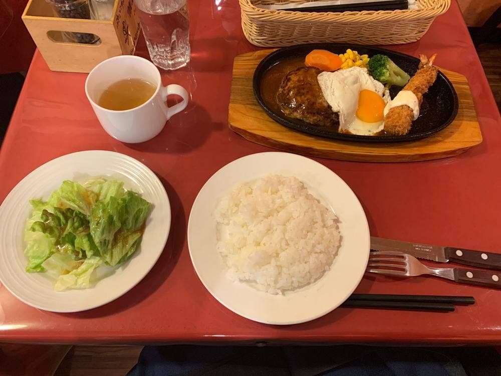 ステーキ&ハンバーグCoCiNa
