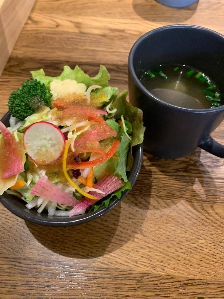 オーガニックレストラン たりとっと