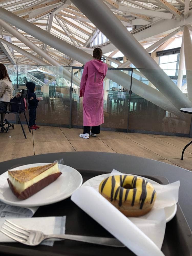 スターバックス コーヒー 高輪ゲートウェイ駅店