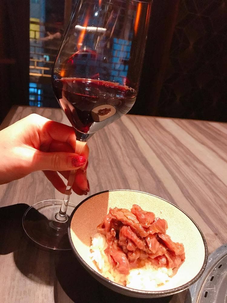 銀座焼肉 にく﨑