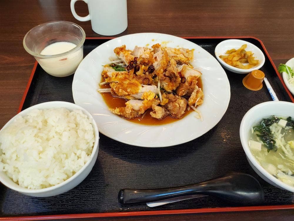 あおりや