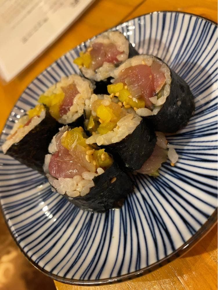 にっぽんの国民食と国酒 すしと純米 札幌つなぐ横丁店