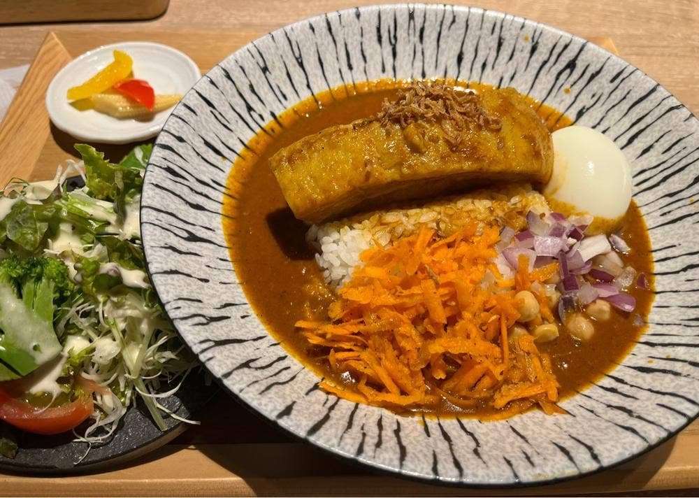 地鶏と餃子の創作居酒屋 コモンダイニング 四条烏丸