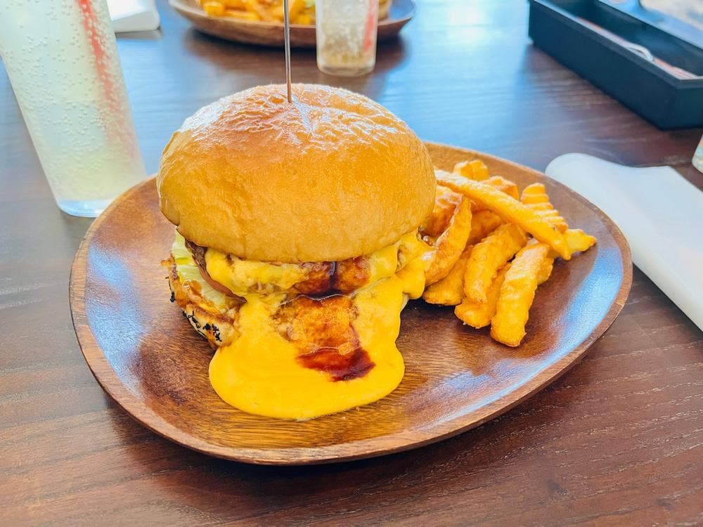 JUCY LUCY 大名店