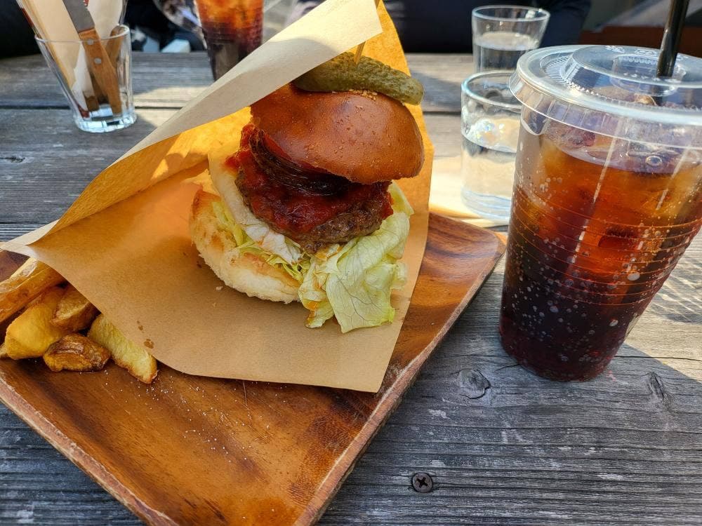 ハンバーガー&タコライス オーツー