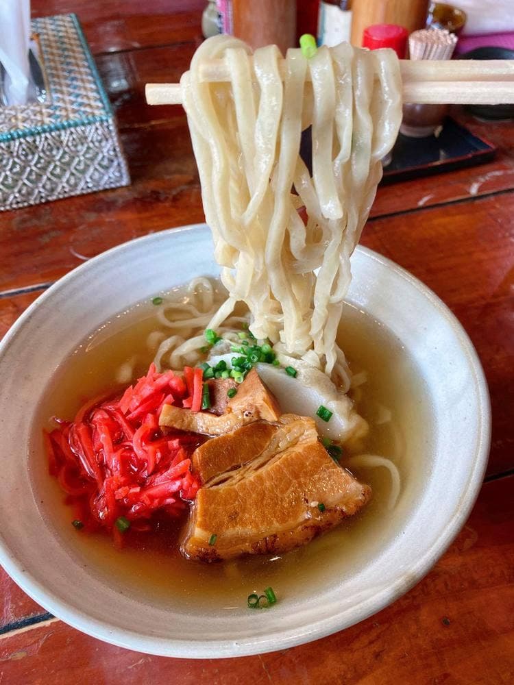 そば家 玉那覇ウシ商店