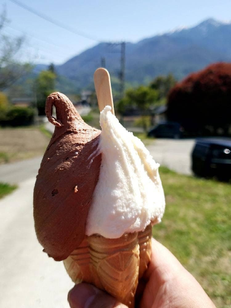 麓ジェラート