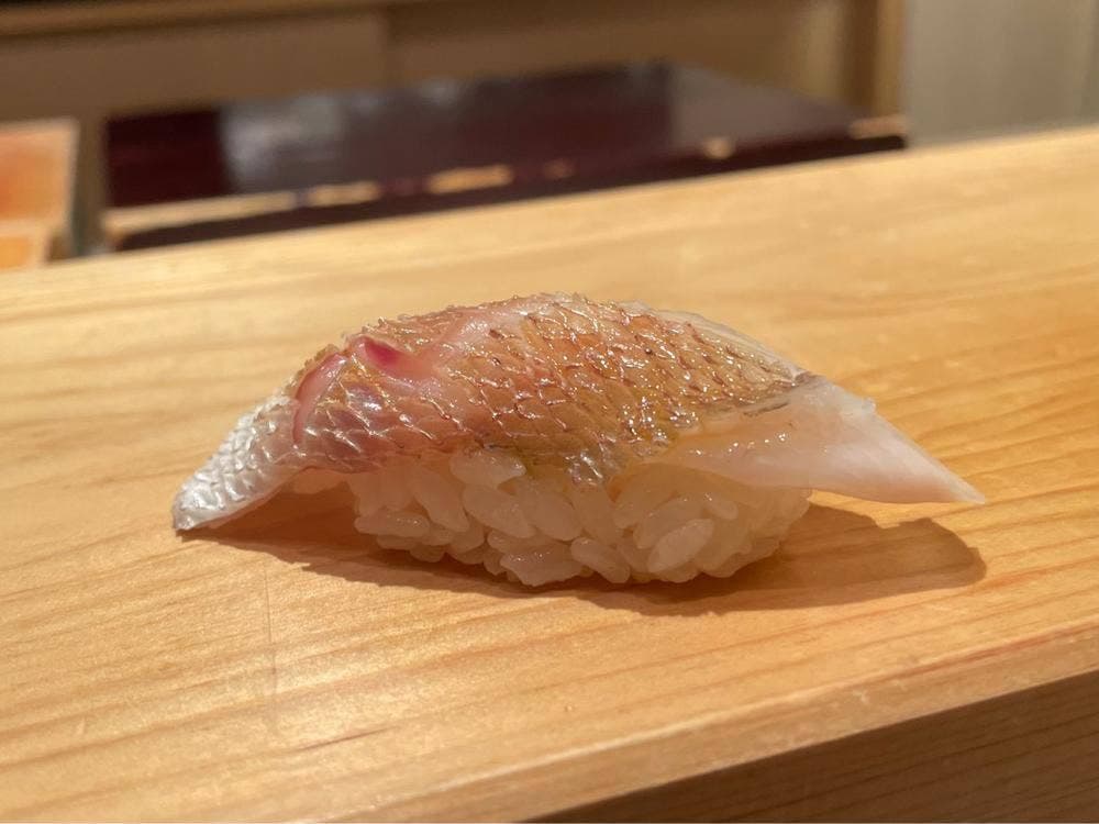鮨 日進月歩