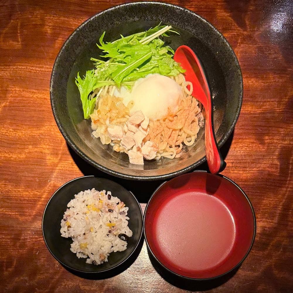 混ぜ麺 岡やま