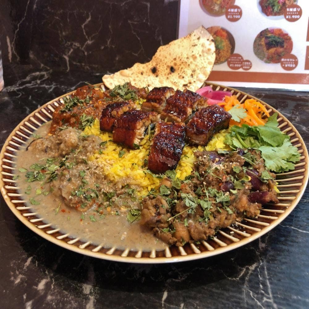 ONE TWO CURRY OKINAWA めし処 飯倉