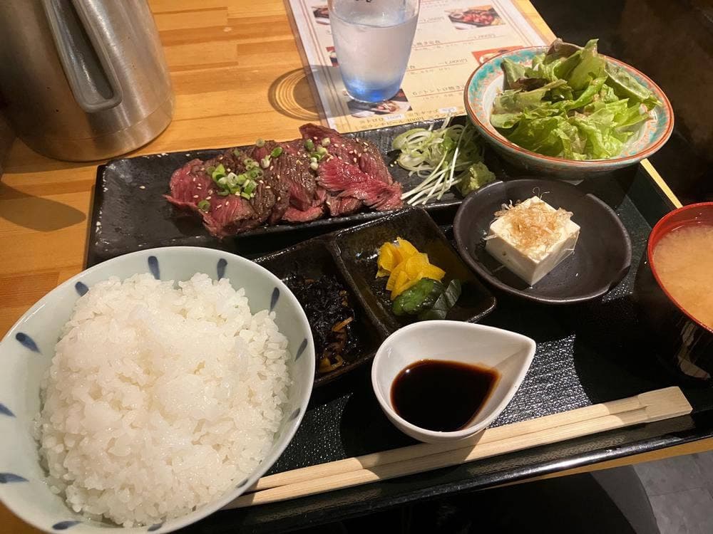 肉料理とお酒のお店 信之助
