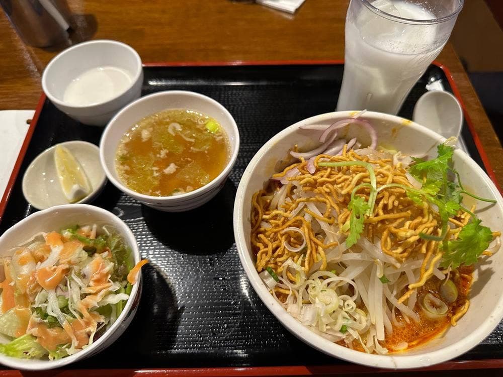 THAI KITCHEN AROI