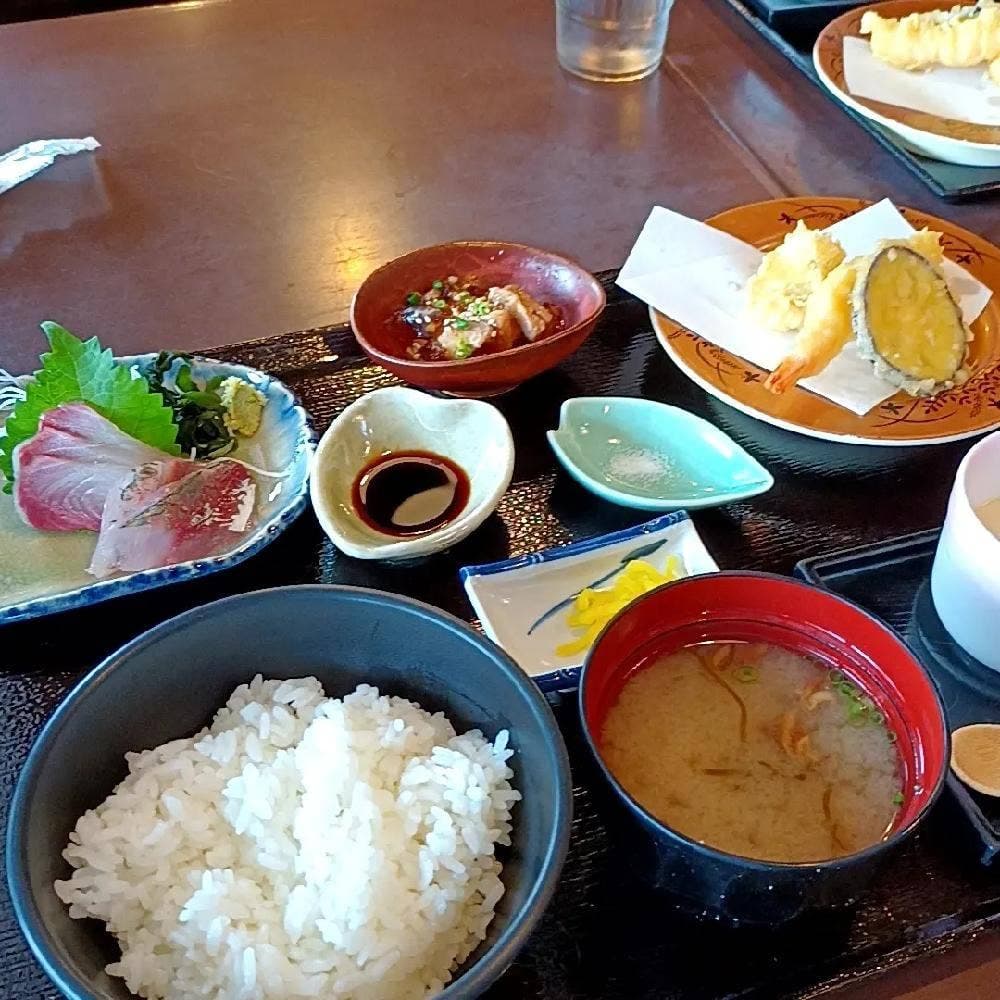 レストラン来萩