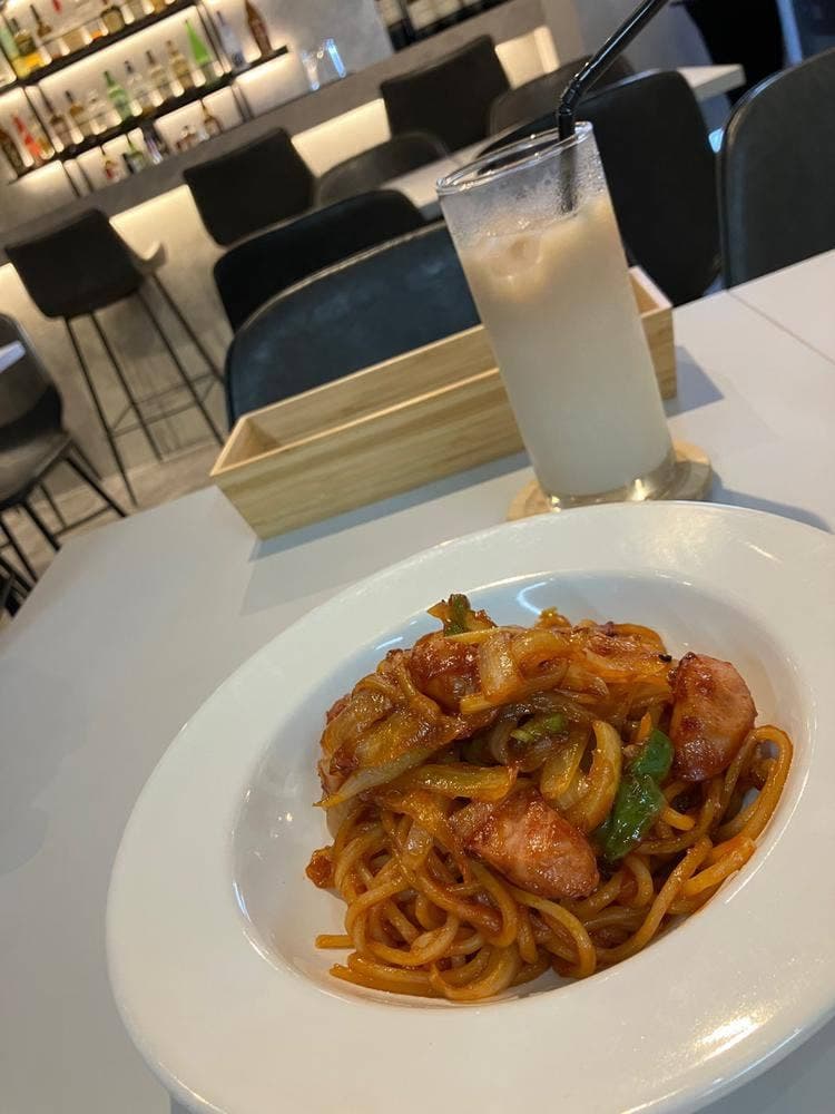 BASE CAFE&LOUNGE
