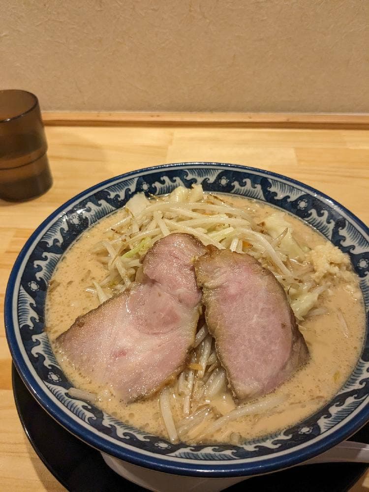 豚と野菜らーめん ベジ太郎
