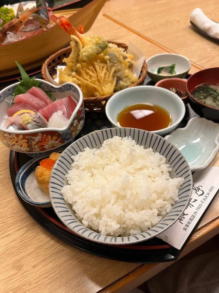 魚楽亭