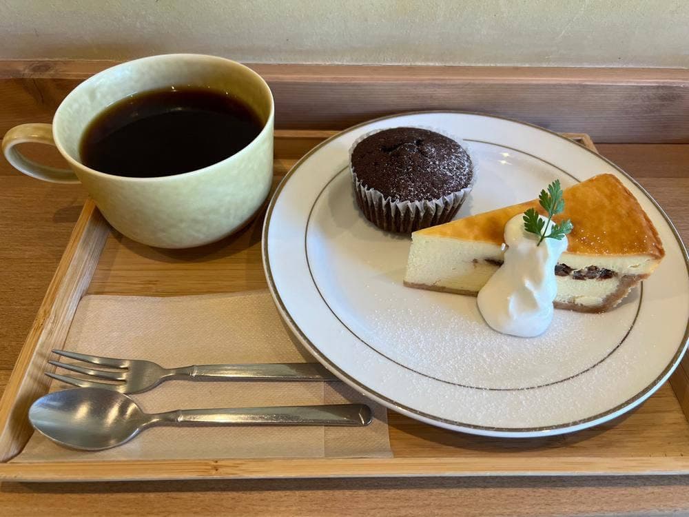 カフェアンドファクトリー パルケ