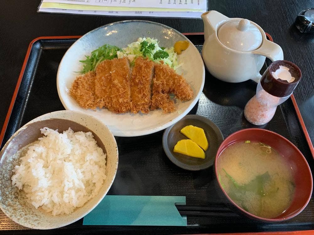 わらく
