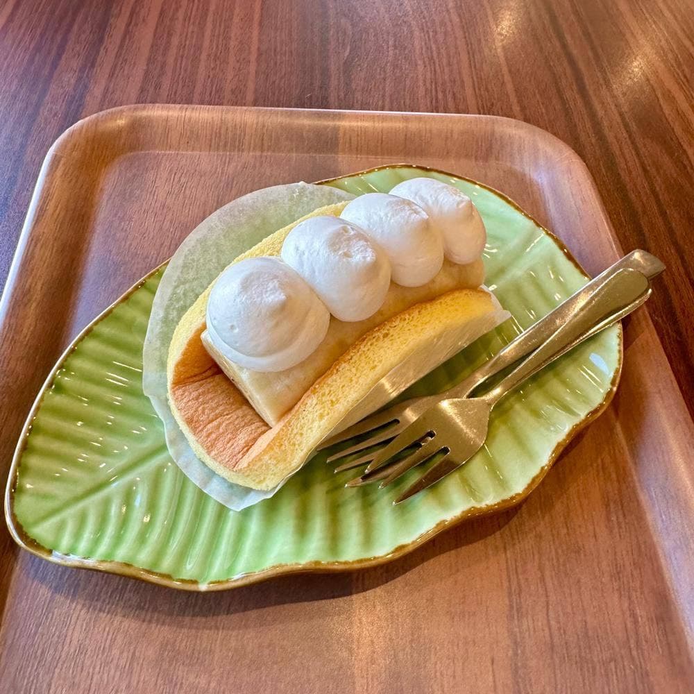 バナナケーキのモンテドール