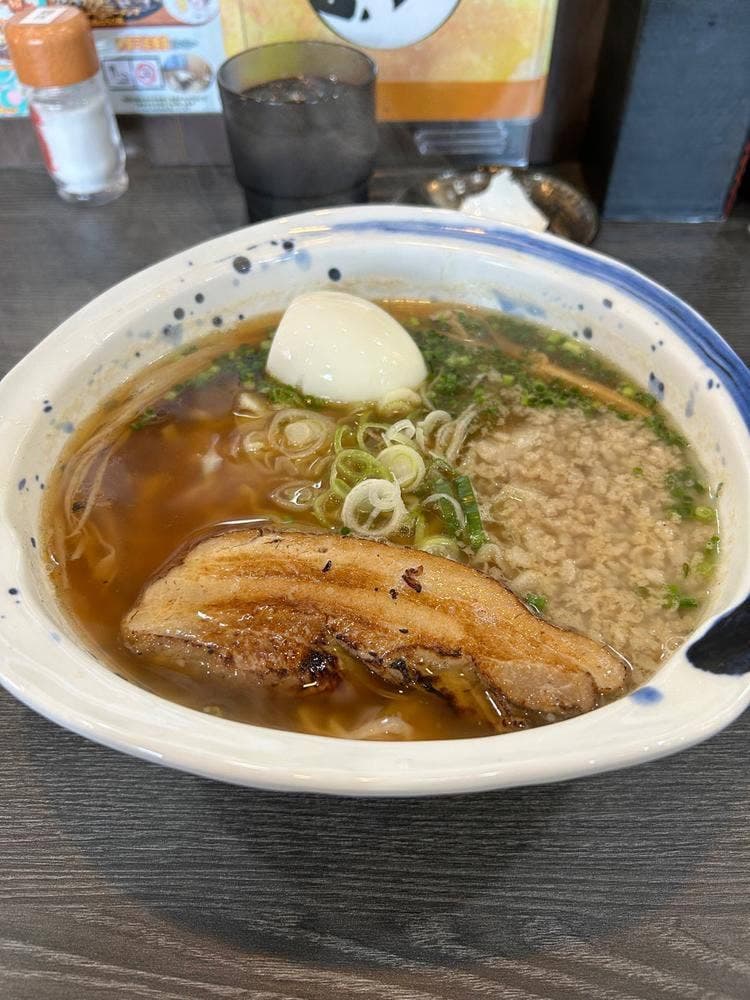 さんきゃっつ さよし