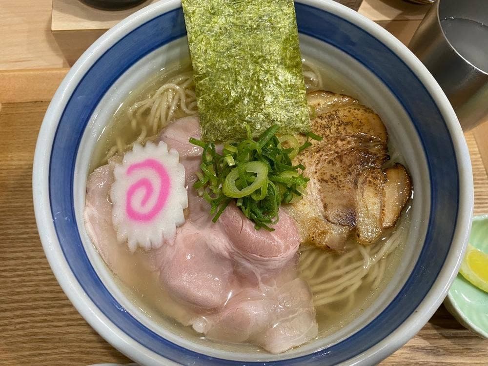 おダシと銀しゃり 中華そば 三ノル