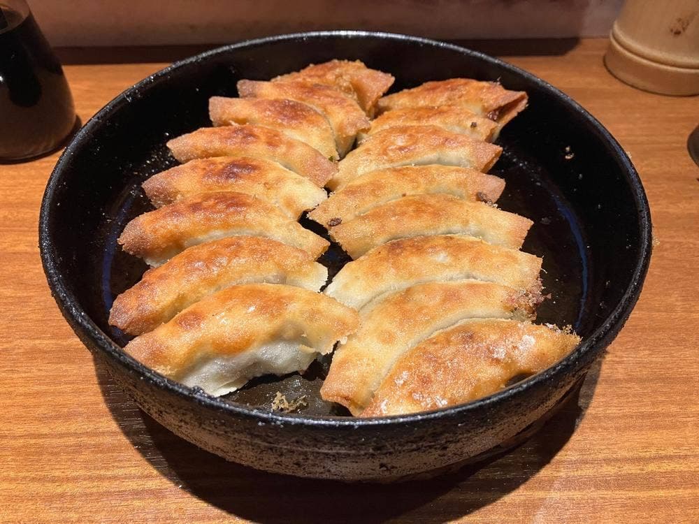 小倉鉄なべ餃子 エキナカ店