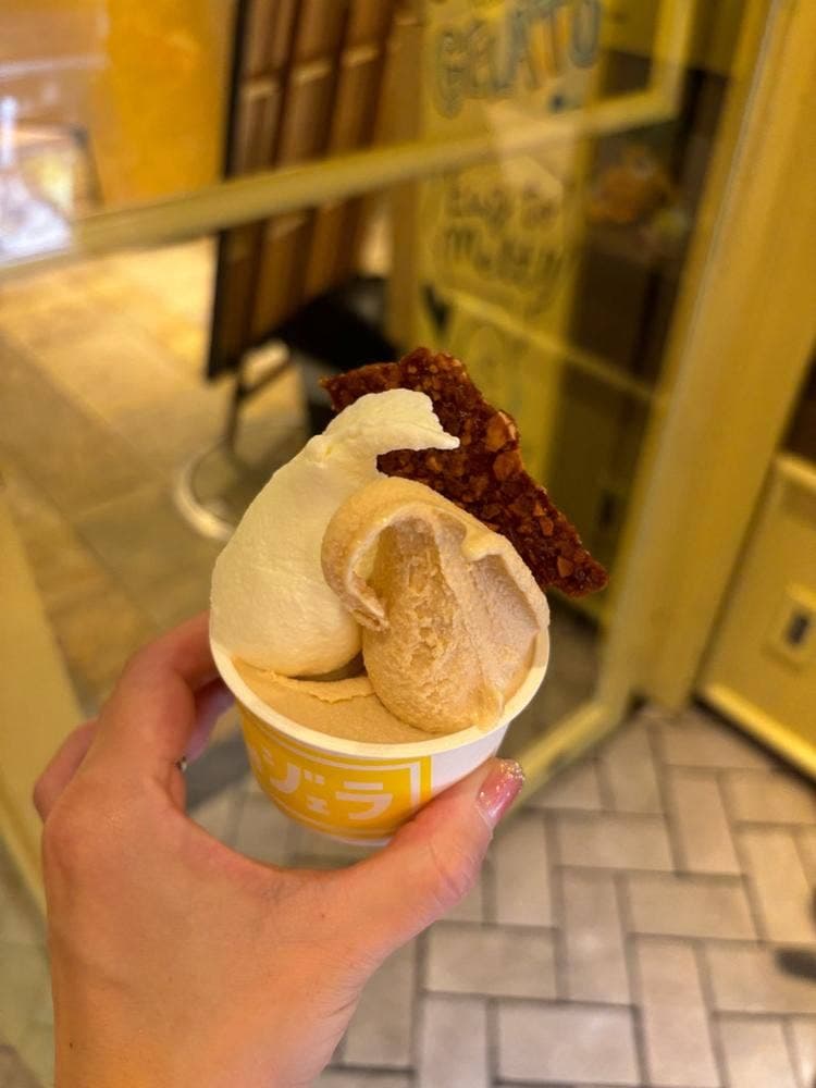 MOM&POPS ジェラート 六本木ヒルズ
