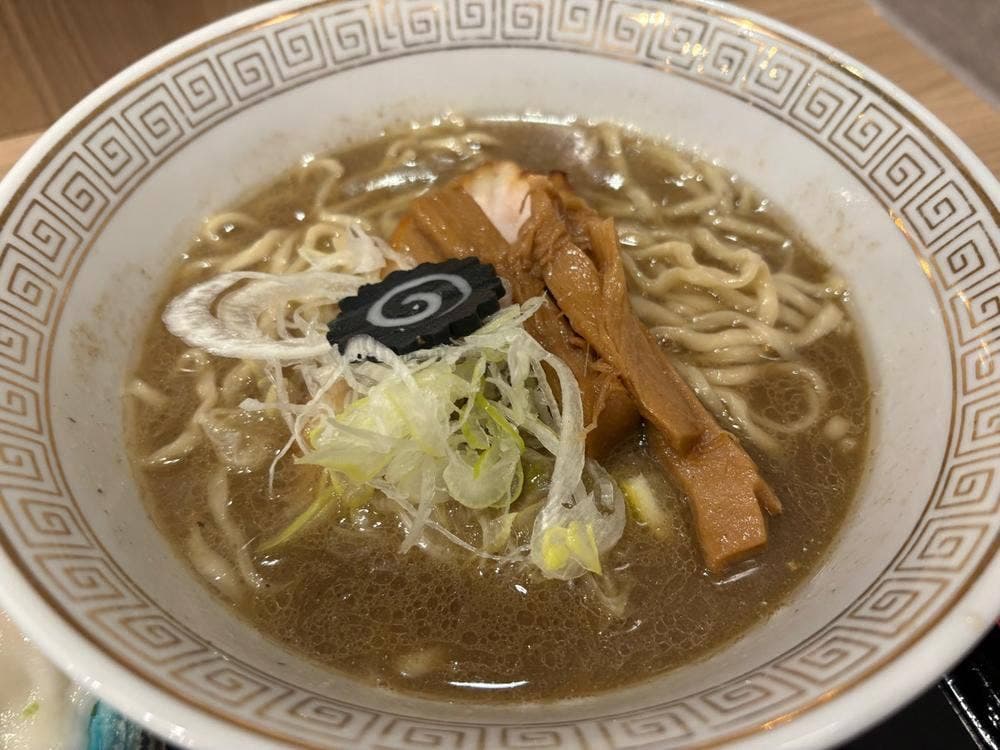 弘前煮干し中華そばスタンドニボる?