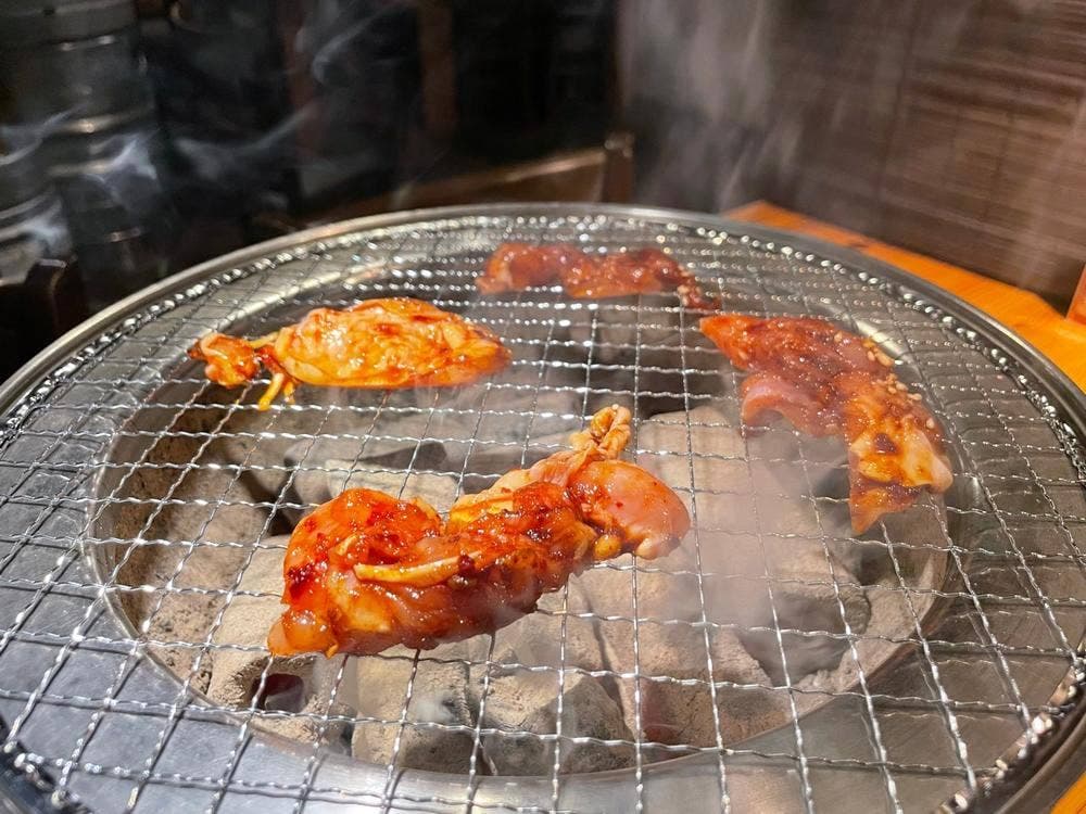 七輪鳥焼肉 ますらお