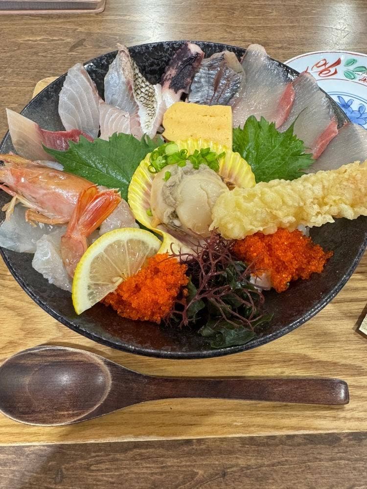 海鳴り亭