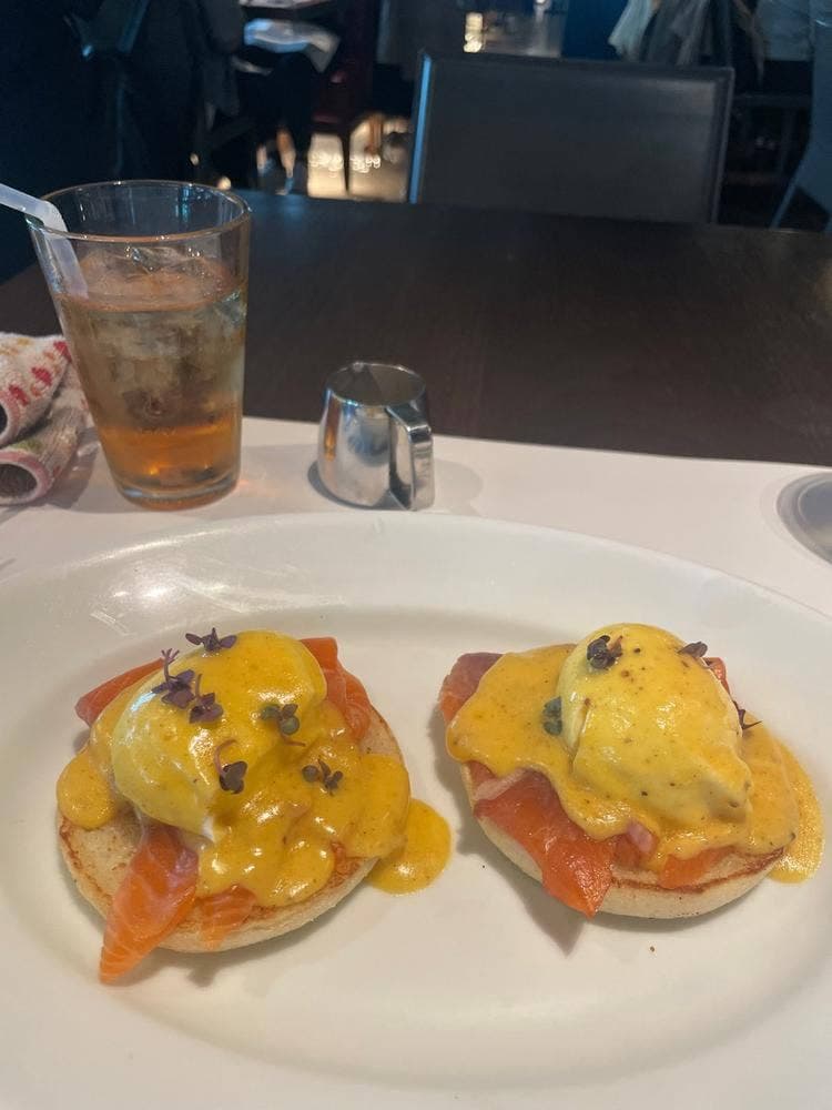 TWO ROOMS CAFÉ GRILL BAR 日本橋
