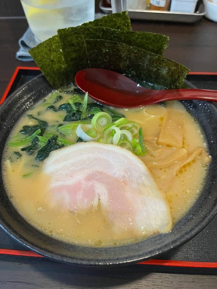横浜家系ラーメン三番家